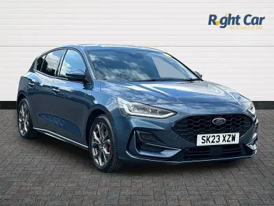 Used Ford Focus ST-Line 100 HP (73 kW) 2023 Blue Hatchback