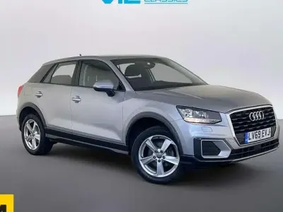 Usado Audi Q2 Sport 150 CV (110 kW) 2019 Plateado SUV