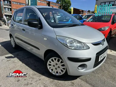 Usado Hyundai i10 Classic 77 HP (56 kW) 2009 Prateado Citadino