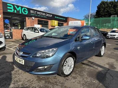 Used Vauxhall Astra 2013 Blue Hatchback