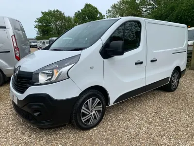 Begagnad Renault Trafic Business 2019 Vit Minibuss