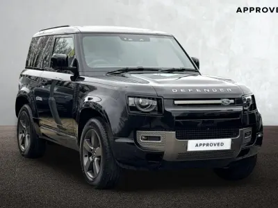 Usado Land Rover Defender HSE Dynamic 2025 Preto SUV
