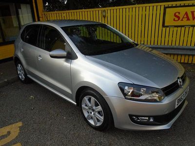 Used VW Polo Edition 70 HP (51 kW) 2013 Silver Hatchback