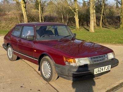 Red Used 1993 Saab 900 Hatchback | £7,995