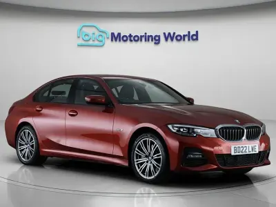 Begagnad BMW 330e M Sport 292 HK (214 kW) 2022 Orange Sedan
