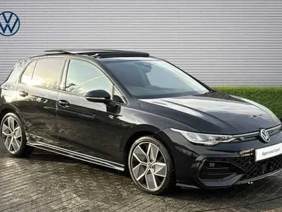 Used VW Golf VIII R-line 150 HP (110 kW) 2025 Black Hatchback