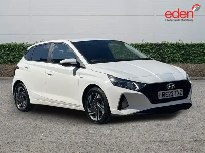 Used Hyundai i20 SE 101 HP (74 kW) 2022 White Hatchback