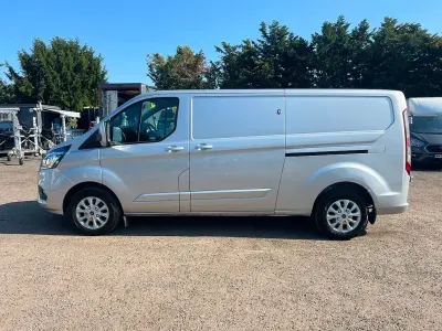 Used Ford Transit Custom Limited 130 HP (95 kW) 2023 Silver Van