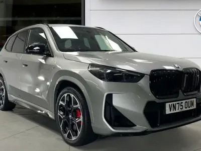 Begagnad BMW X1 Comfort Edition 296 HK (217 kW) 2026 Silver SUV
