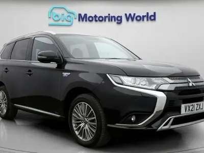Used Mitsubishi Outlander P-HEV 224 HP (164 kW) 2021 Black SUV