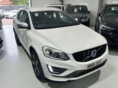 Used Volvo XC60 R-Design 190 HP (139 kW) 2016 White SUV