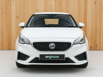 Begagnad MG MG3 Excite 106 HK (77 kW) 2022 Vit Halvkombi