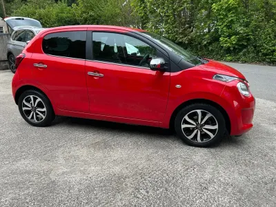 Używany Citroën C1 Shine 2021 Czerwony Hatchback