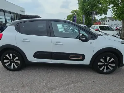 Used Citroën C3 PureTech 82 HP (60 kW) 2023 White Hatchback