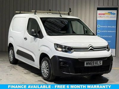 Used Citroën Berlingo 75 HP (55 kW) 2019 White MPV