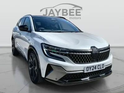Used Renault Austral Iconic Esprit Alpine 200 HP (147 kW) 2024 White  SUV