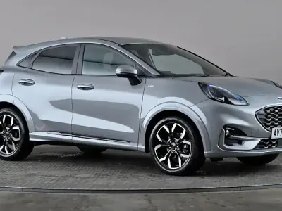 Käytetty Ford Puma ST-Line X 125 HP (91 kW) 2023 Hopea Katumaasturi