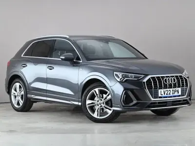 Usado Audi Q3 S-Line 150 HP (110 kW) 2022 Cinzento SUV