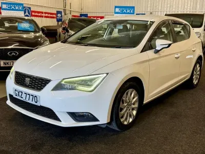 Used Seat Leon SE 105 HP (77 kW) 2014 White Hatchback