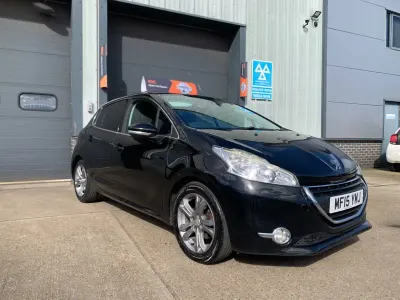Used Peugeot 208 Allure 2015 Black Hatchback