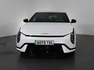 Begagnad Kia EV4 EX 11 kW (15 HK) 2025 Halvkombi