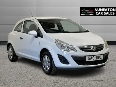 Used Vauxhall Corsa S 65 HP (47 kW) 2011 White Hatchback