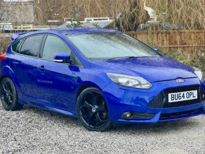 Usado Ford Focus ST 250 HP (183 kW) 2014 Azul Citadino