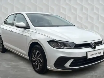 Used VW Polo Life 95 HP (69 kW) 2023 White Hatchback