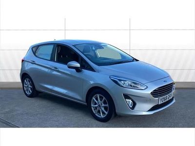 Used Ford Fiesta Zetec 101 HP (74 kW) 2018 Silver Hatchback