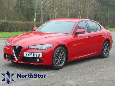 Used Alfa Romeo Giulia Saloon Super 160 HP (117 kW) 2019 Red Sedan
