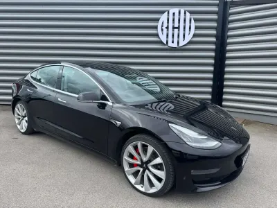 Używany Tesla Model 3 Performance 461 kW (627 KM) 2019 Czarny Sedan/Limuzyna