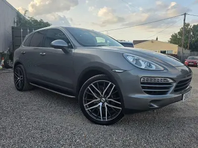 Used Porsche Cayenne 245 HP (180 kW) 2013 Grey SUV