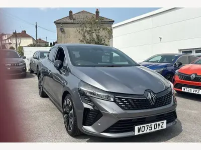 Used Renault Clio Techno 90 HP (66 kW) 2026 Metallic  shadow grey  Hatchback