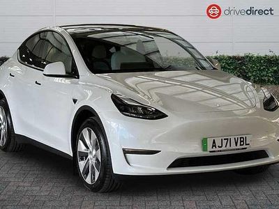 White Used 2022 Tesla Model Y Long Range AWD SUV | £23,850 (Fair price)