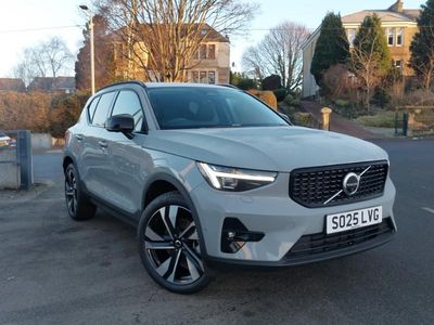 New Volvo XC40 Ultra 163 HP (119 kW) 2025 Grey SUV