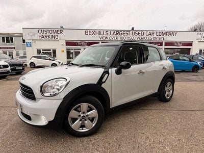 White Used 2015 Mini Cooper Hatchback | £11,999 (Fair price)
