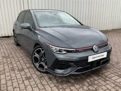 New VW Golf VIII 300 HP (220 kW) 2025