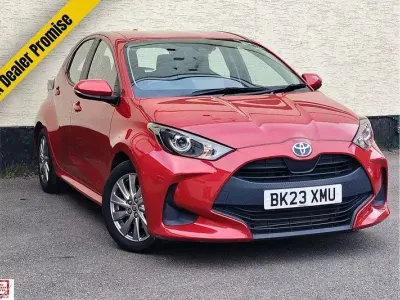Used Toyota Yaris Hybrid 116 HP (85 kW) 2023 Red Hatchback
