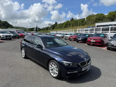 Used BMW 320 Luxury Line 190 HP (139 kW) 2015 Blue Estate