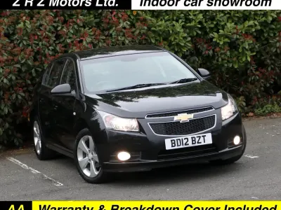 Begagnad Chevrolet Cruze LTZ 141 HK (103 kW) 2012 Svart Halvkombi
