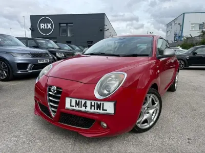 Used Alfa Romeo MiTo Distinctive 105 HP (77 kW) 2014 Red Hatchback