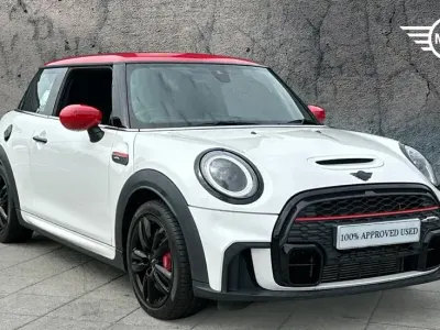 Begagnad Mini John Cooper Works Hatch 228 HK (167 kW) 2023 Vit Halvkombi