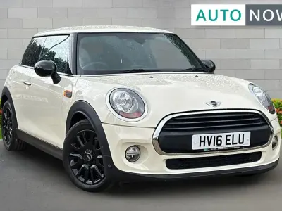 Used Mini ONE Hatch 101 HP (74 kW) 2016 White Hatchback
