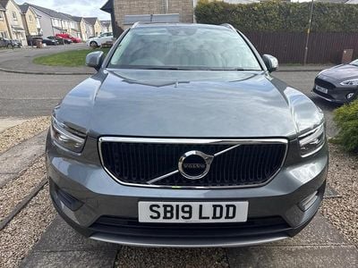 Used Volvo XC40 Momentum 156 HP (114 kW) 2019 Grey SUV