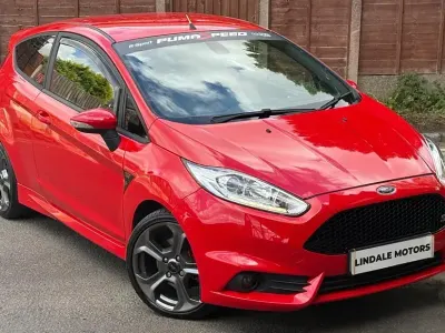 Używany Ford Fiesta ST 2016 Czerwony Hatchback