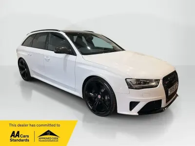 Used Audi RS4 Comfort 444 HP (326 kW) 2015 White Estate