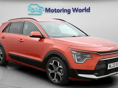 Gebraucht Kia Niro 182 PS (133 kW) 2023 Orange SUV