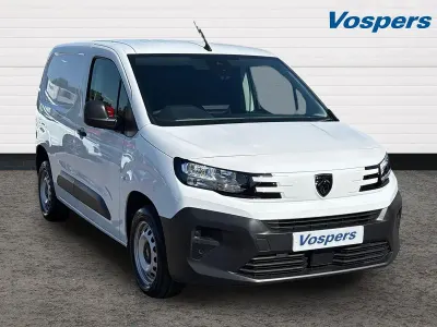 Used Peugeot Partner 100 HP (73 kW) 2024 White MPV