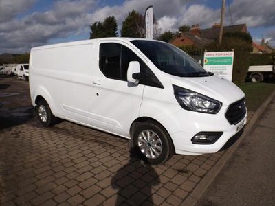Used Ford Transit Custom Limited 130 HP (95 kW) 2022 White Van