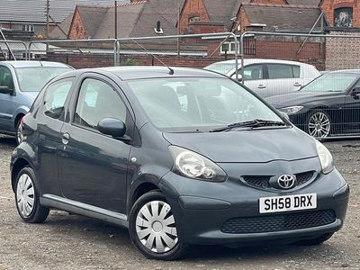 Used Toyota Aygo 67 HP (49 kW) 2008 Grey Hatchback
